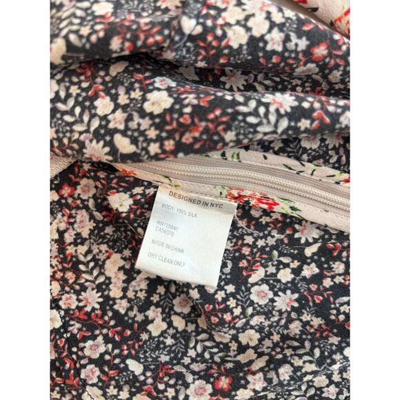 INTERMIX DORYLL 100% SILK FLORAL BLOUSE NWOT SIZE 8 - Picture 10 of 10